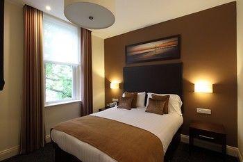 Chalfield Manor Boutique Hotel Bournemouth Exterior foto